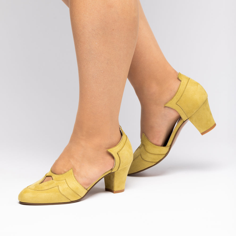 Christine Vintage Pumps (Manchineel Apple) – American Duchess