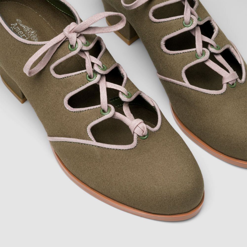 Clementine Vintage Ghillie Shoes (Moss Green/Taupe) – American Duchess
