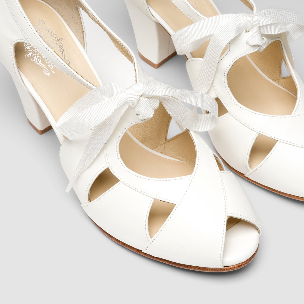 Cora Vintage Sandals (Ivory) – American Duchess