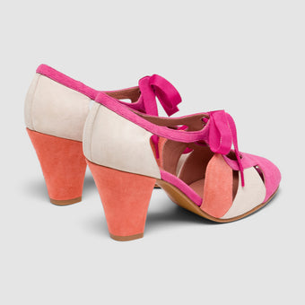 Cora Slip On Sandals in Red
