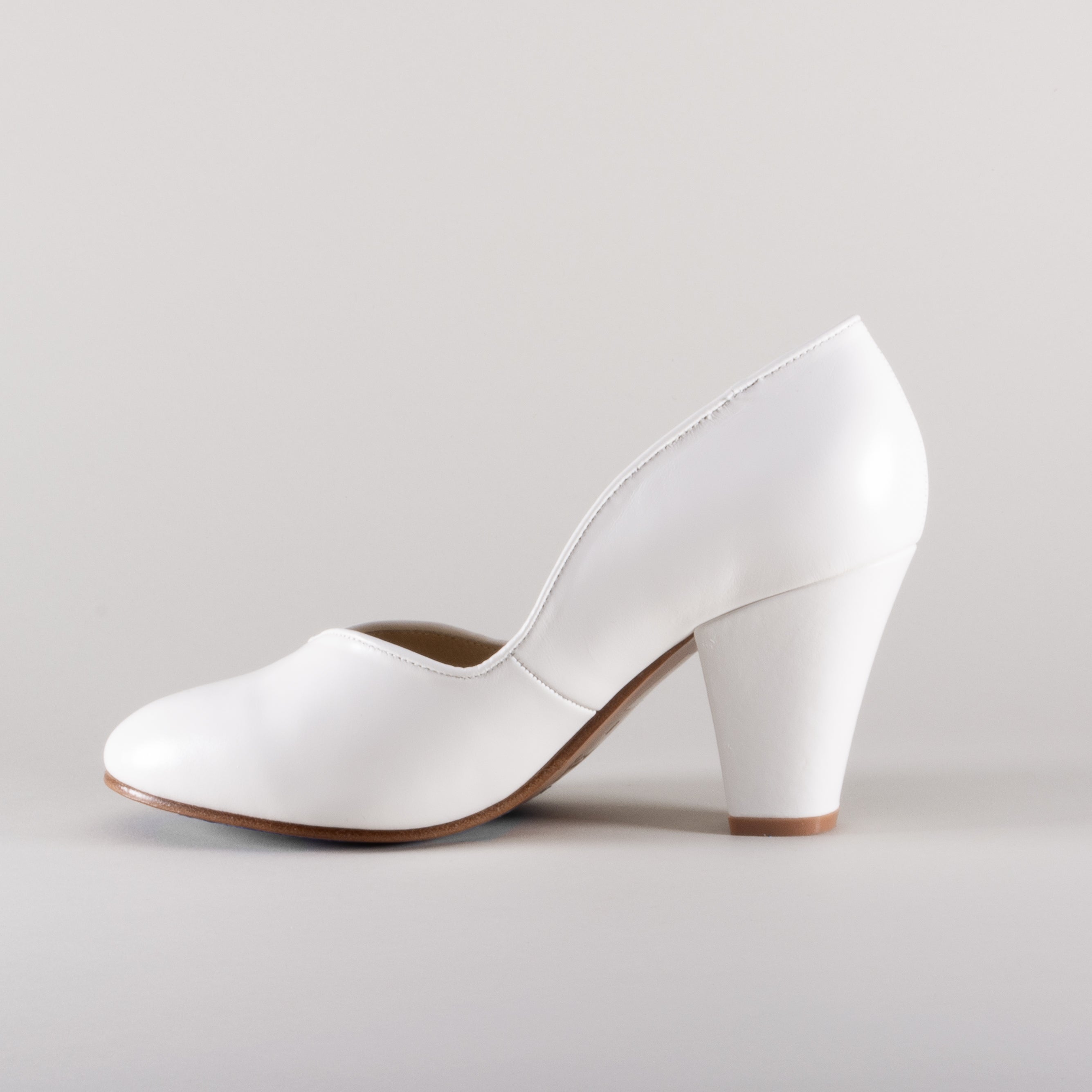Marilyn Vintage Pumps (Soft Ivory) – American Duchess