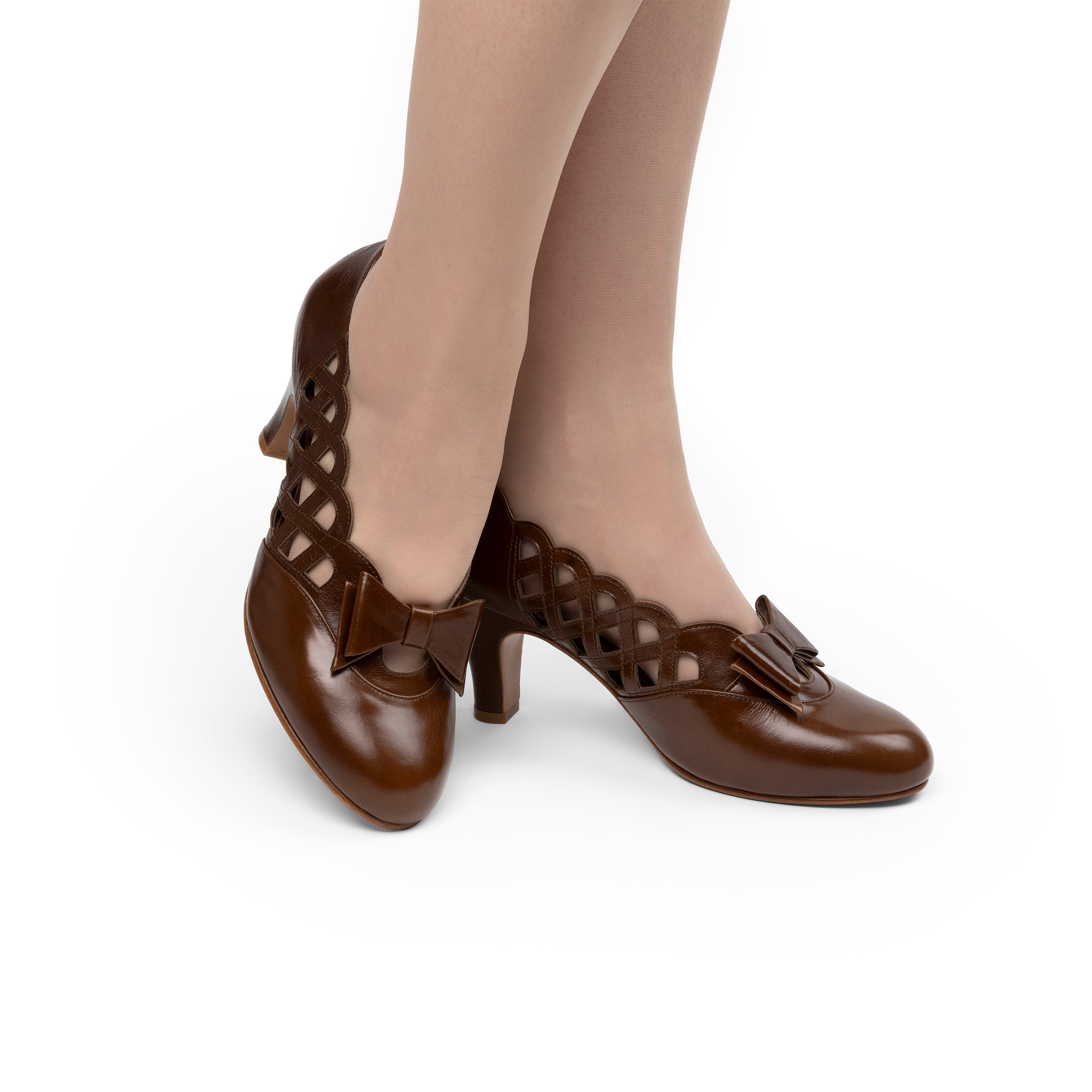 希少 黒入荷！ Jessie Vintage Duchess American – (Brown) Wide Pumps 靴
