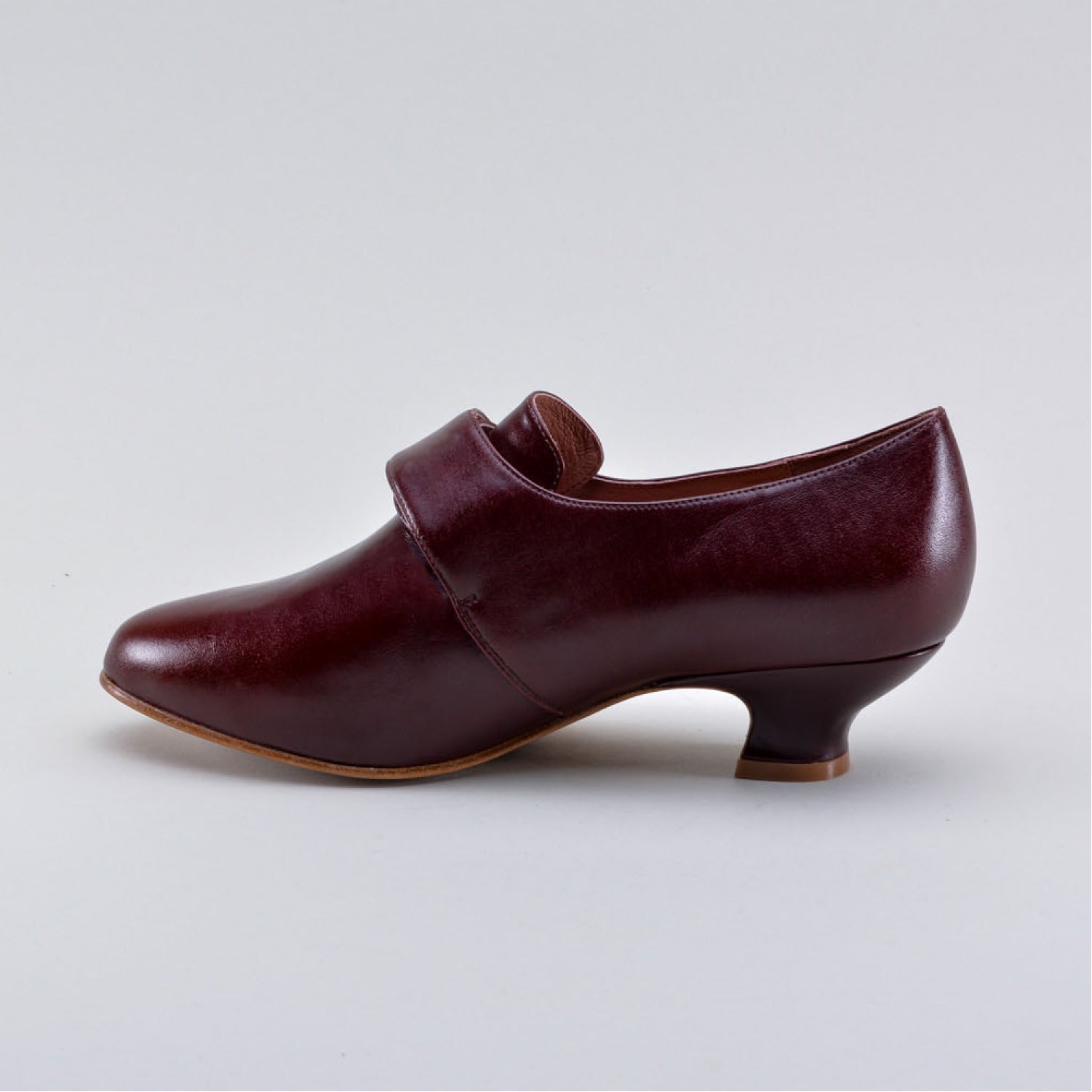 Kensington 18th Century Leather Shoes Wide (Bordeaux) – American Duchess