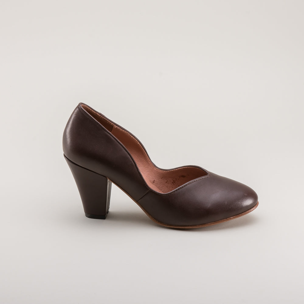TRIANGLE BASIC PUMPS
