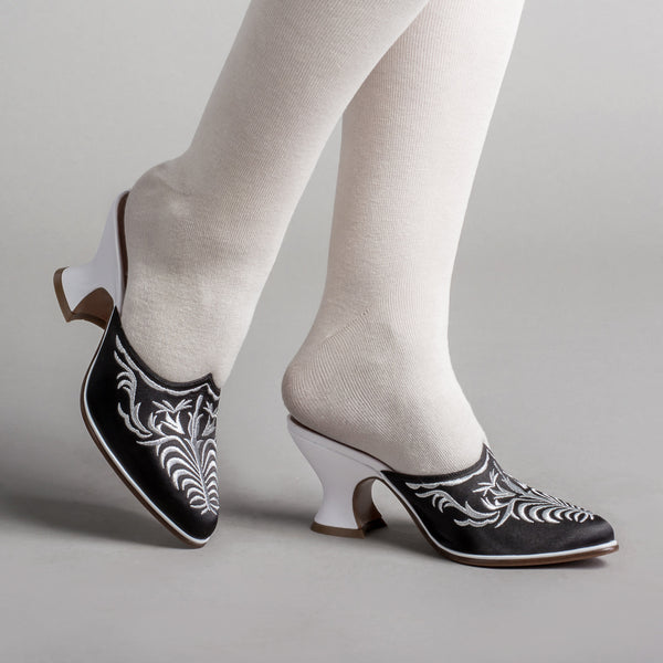 antoinette-18th-century-mules-