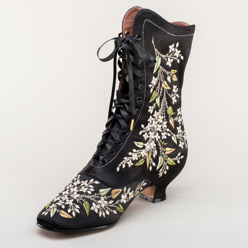 Flora Women's Embroidered Boots (Black) – American Duchess