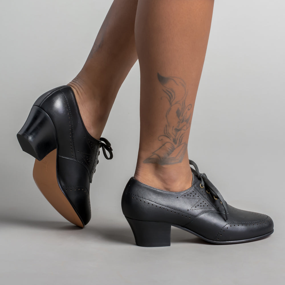 black oxford dress Claire 1940s Oxfords (Black) 7.5 Lorde Embellished Crepe Maxi cute_lingerie_set Allen Edmonds Fifth Avenue SIZE:Medium cup B