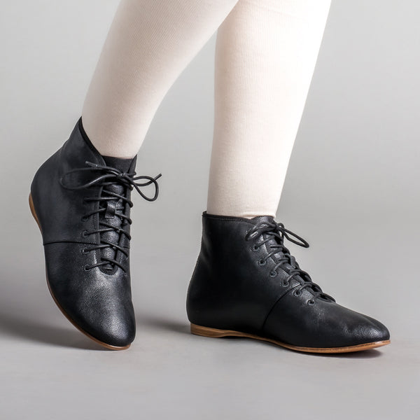 Emma Women\'s Regency Leather Boots (Black) – American Duchess