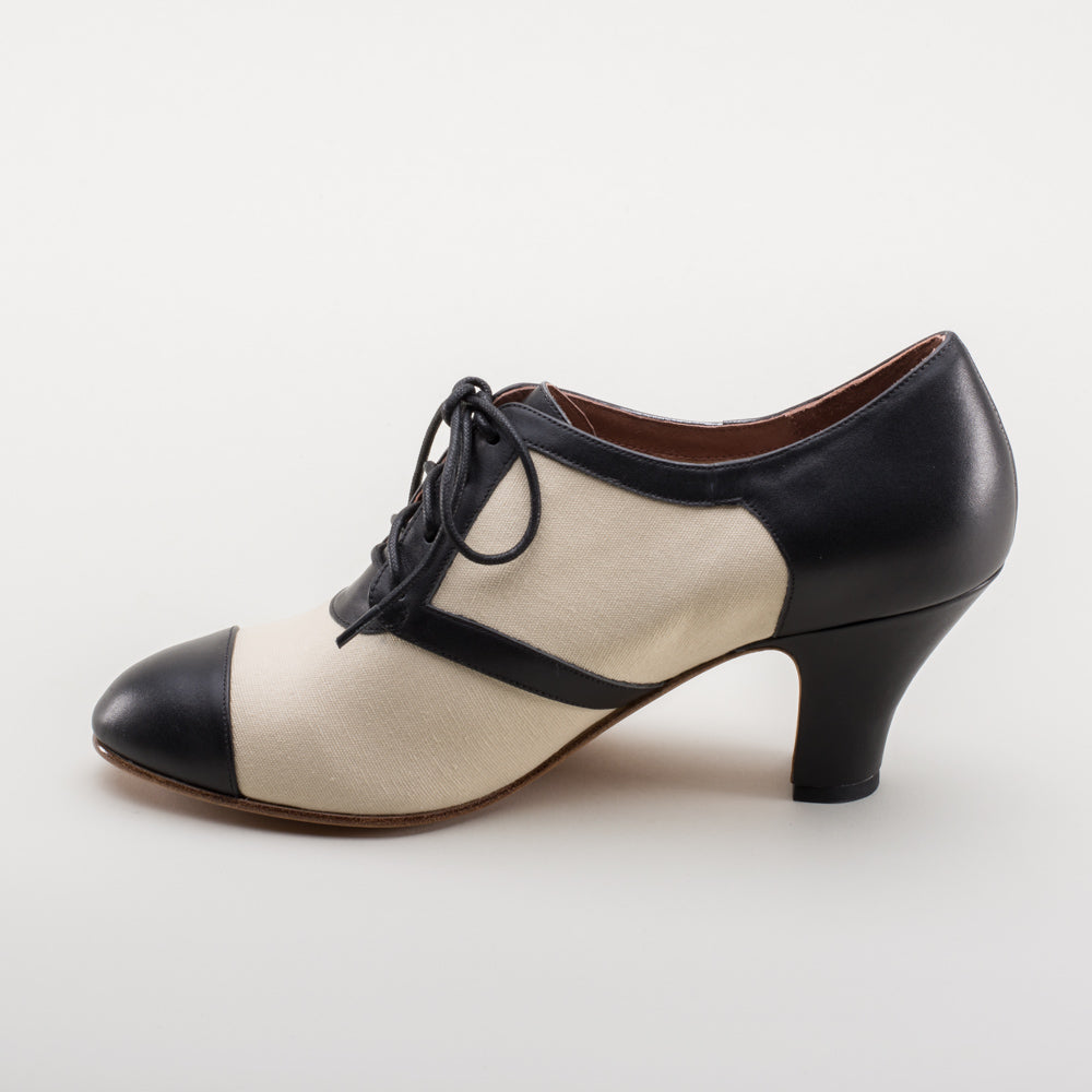 Chaussures Oxford Taryn Rose Selma - Taille 35/5 US - Noires, Neuves Sans Boîte