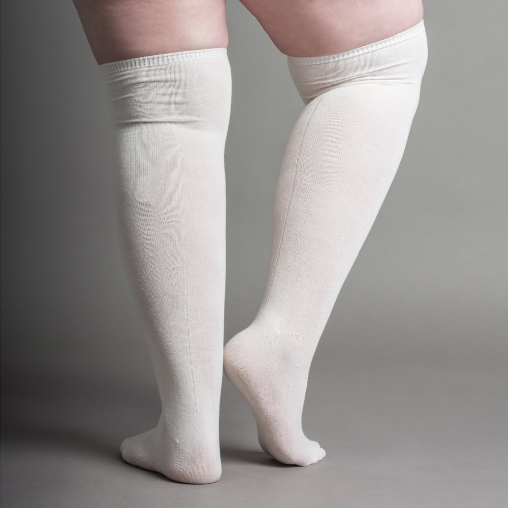 Extra Stretch Cotton Stockings (Ivory) – American Duchess
