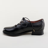 Ghillie Vintage Lace-Up Shoes (Black)