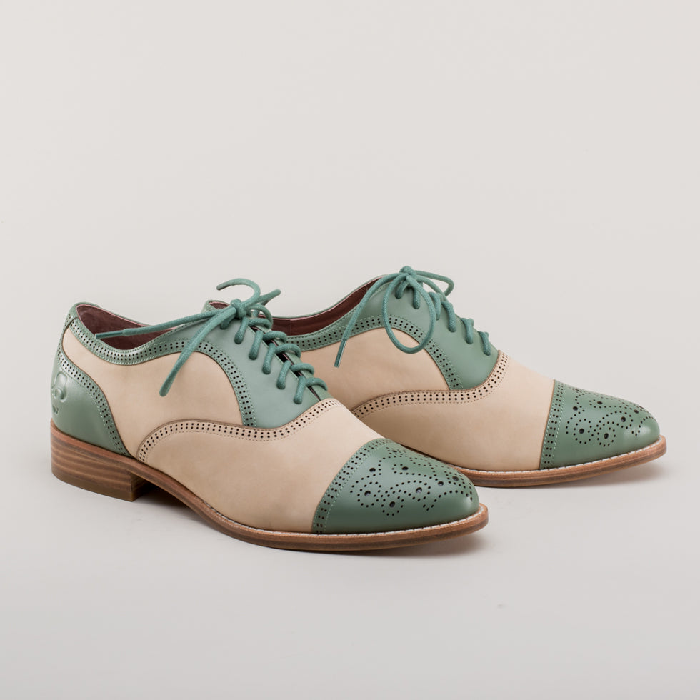 Women Vintage Oxfords – 2025