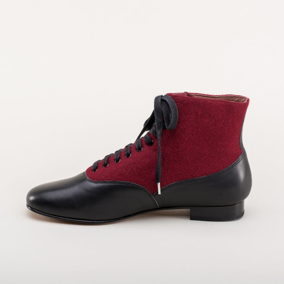 Black Leather Lace Up Boots (8.5-9 US)