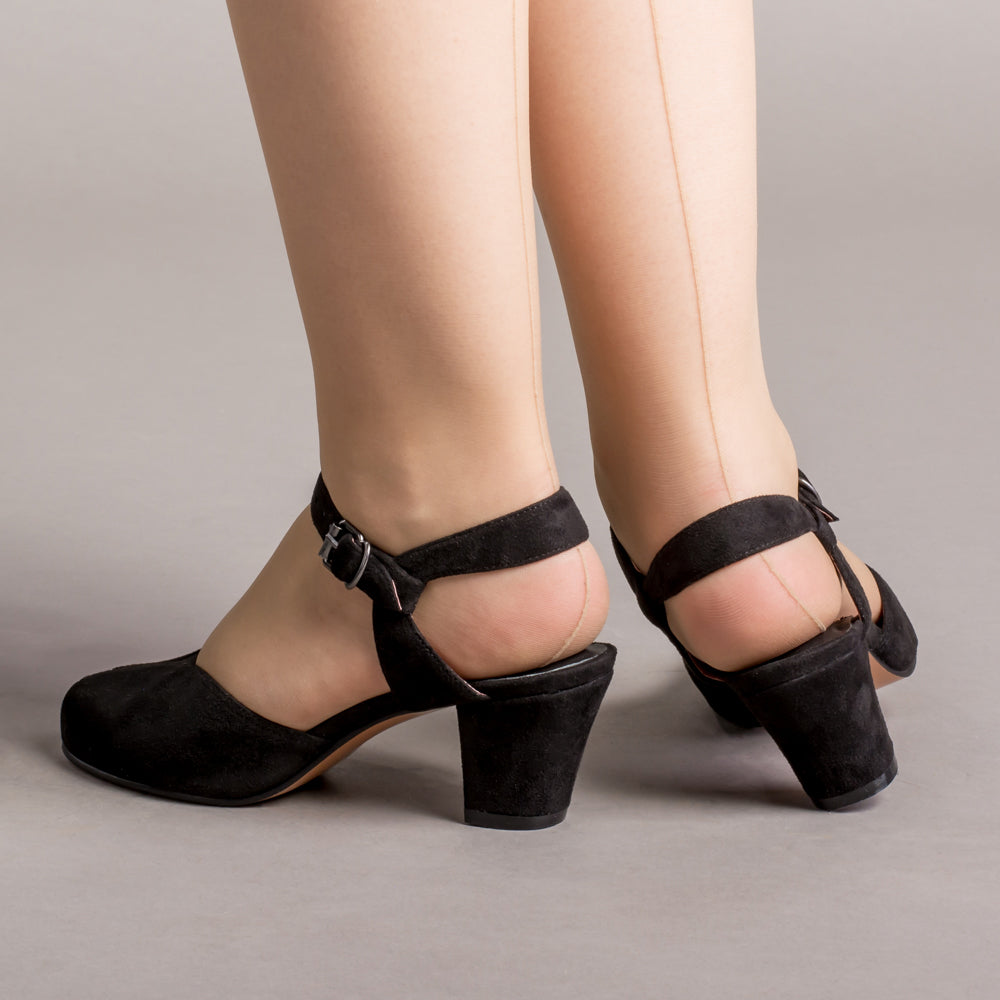 Vintage discount sandals womens