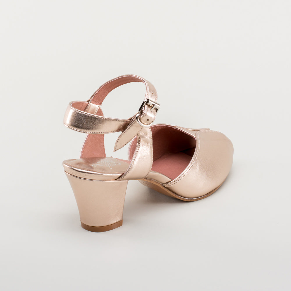 rose gold closed toe shoes