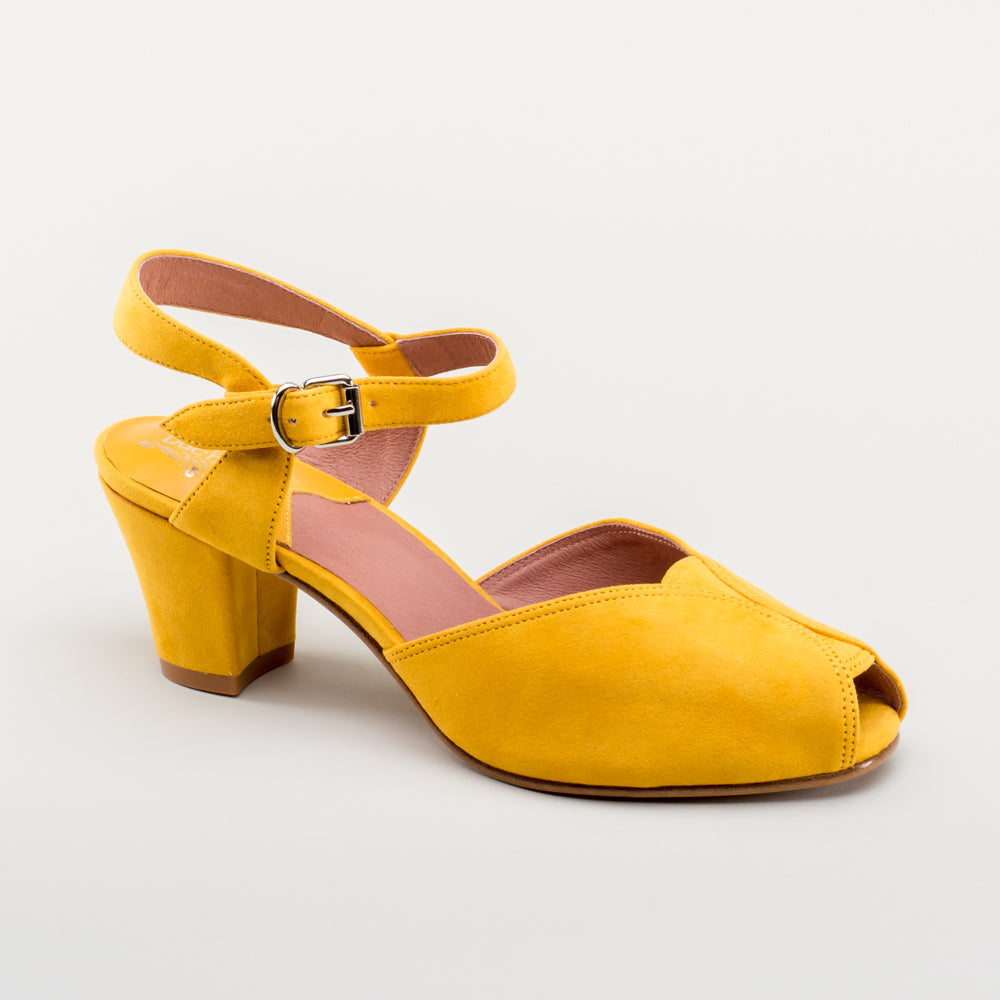 Clarks vintage sandals cheap