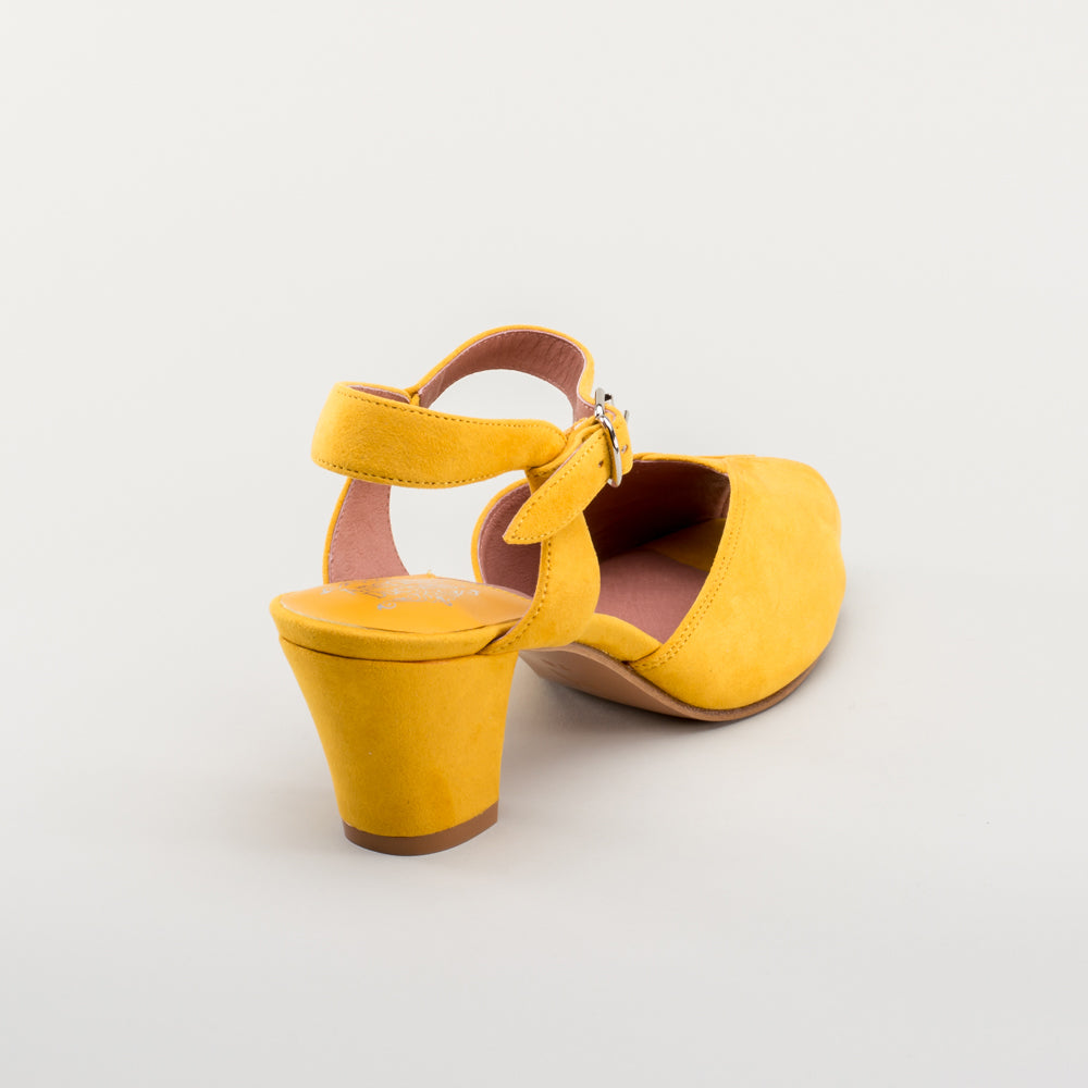 Clarks sandals yellow outlet