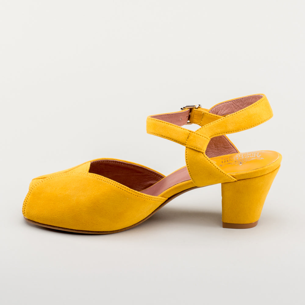 Clarks sandals womens yellow best sale