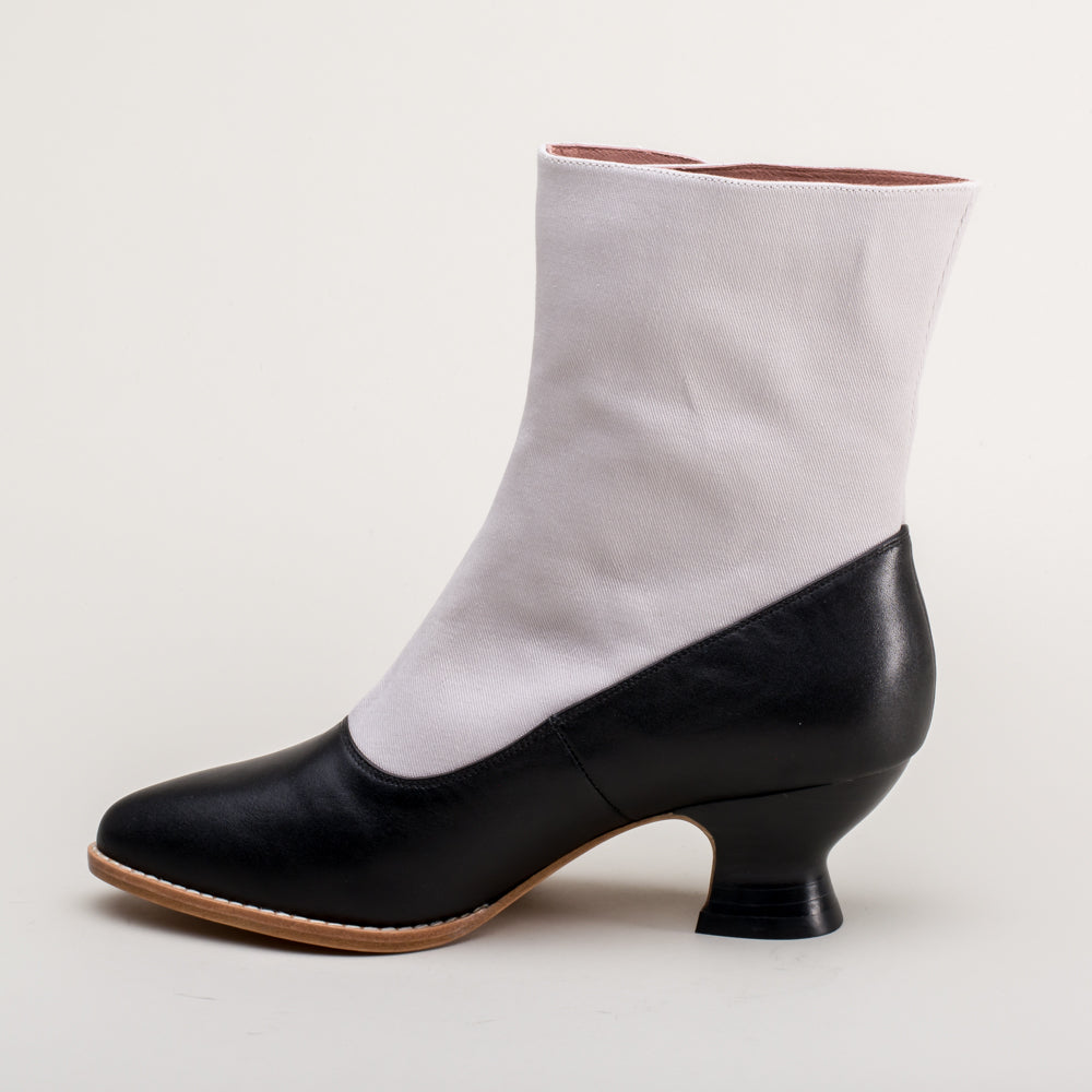 Manhattan Women s Victorian Cloth Top Button Boots Grey Black