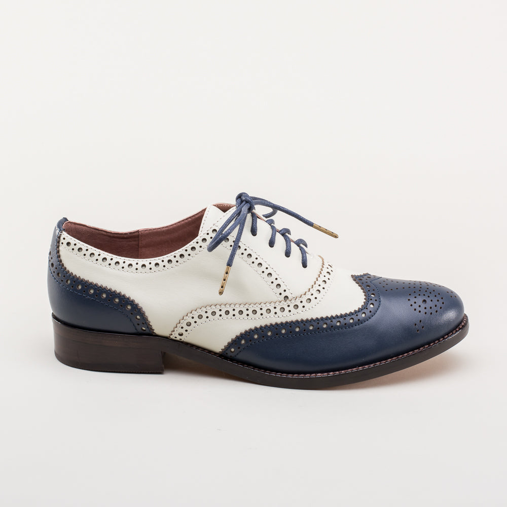 Marlene Women s Vintage Spectator Oxfords Navy Ivory American