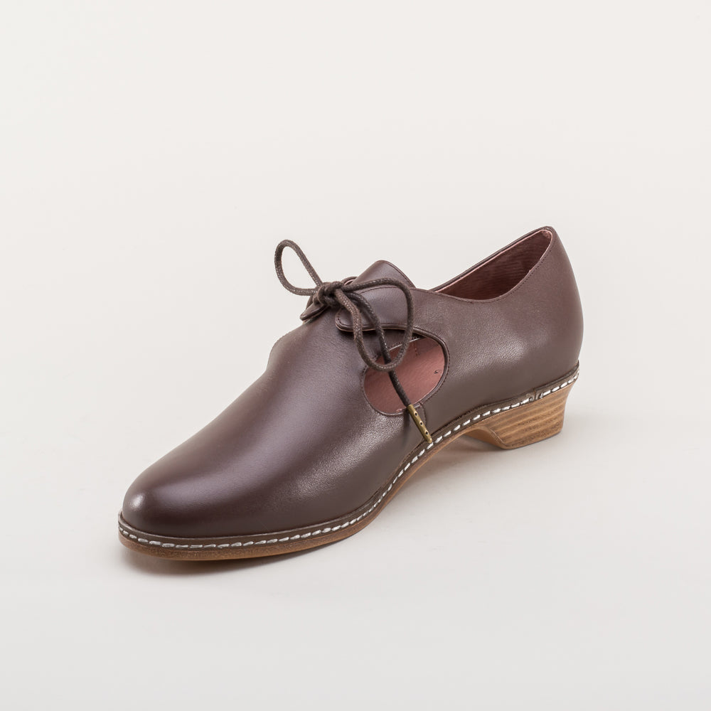 Mary Renaissance Shoes (Brown) 5