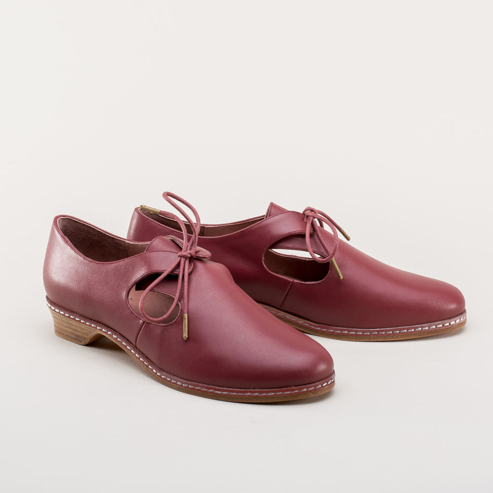 Mary Women s Renaissance Shoes Oxblood 6